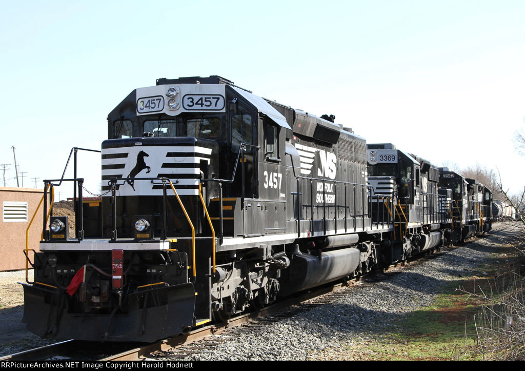 NS 3457 & 3369 sit close to the junction